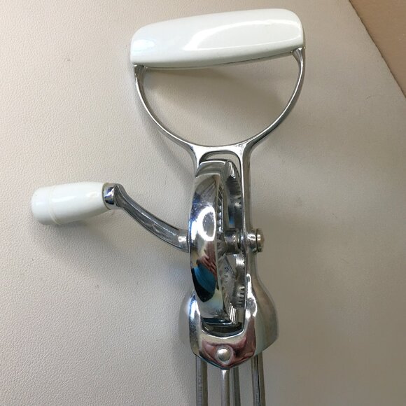 Classic Hand Crank Style EGG BEATER Stainless Steel Mixer 🧑‍🍳 - Picture 4 of 10